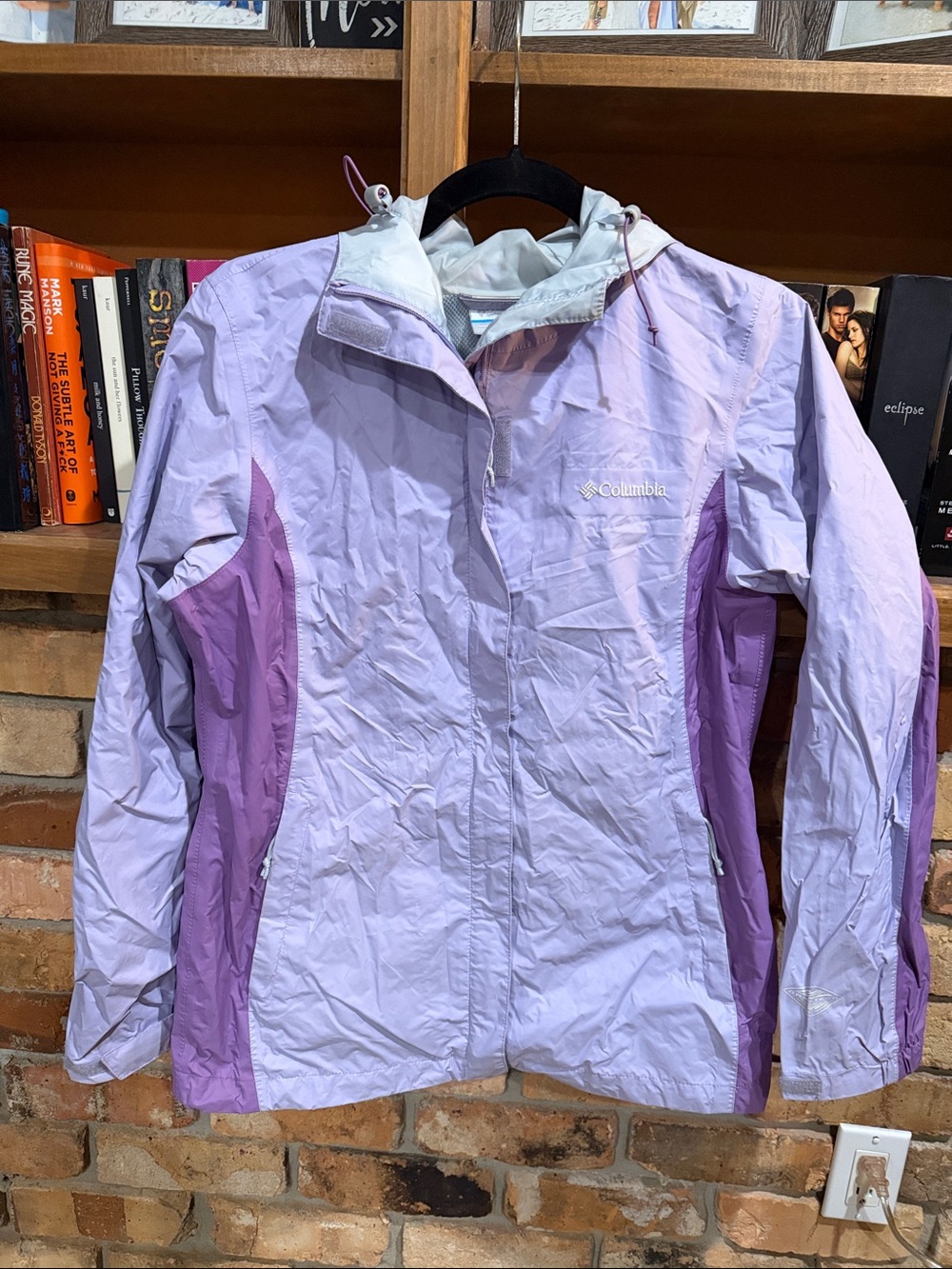 Columbia Women's Lavender Two-Tone Rain Jacket Sz Small